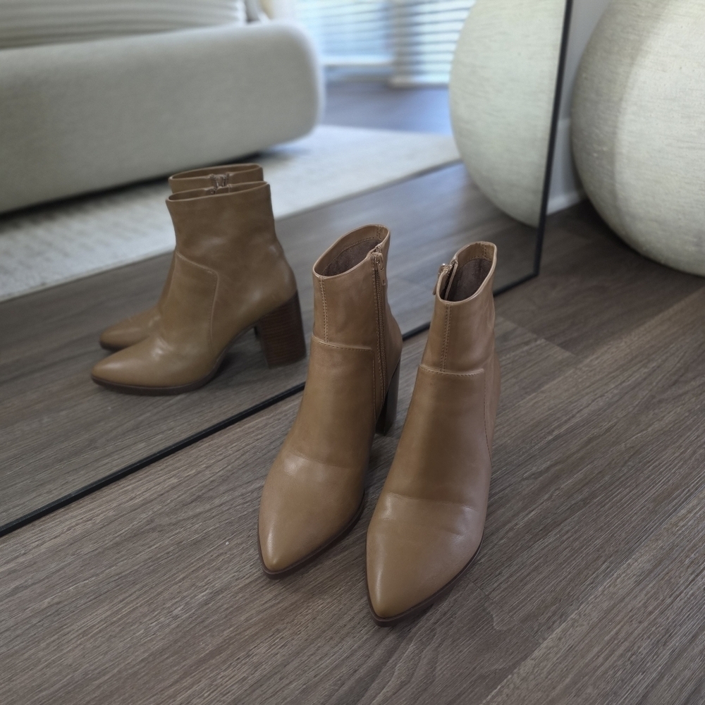 Jeffrey Campbell Duncann Brown Pointed Toe Bootie, Size 7
